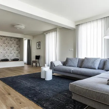 Plenty Apartment