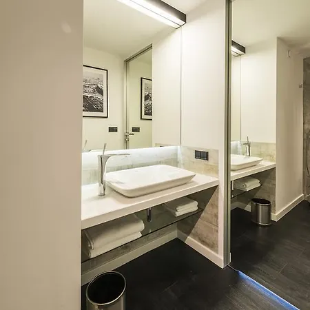 Plenty Apartment *